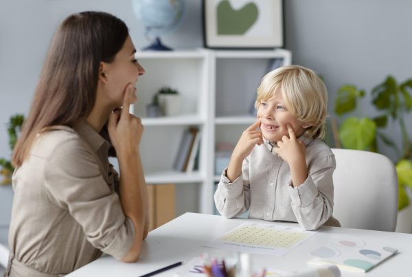 Terapia con niños y adolescentes